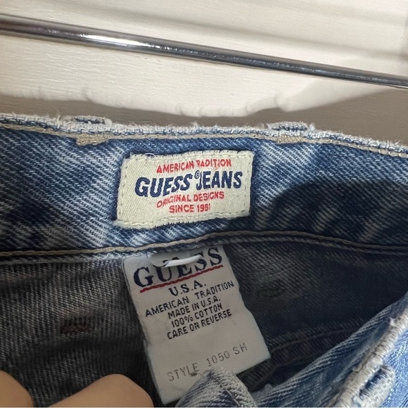 Vintage Guess Medium Wash High Rise Jean - Picture 9 of 10